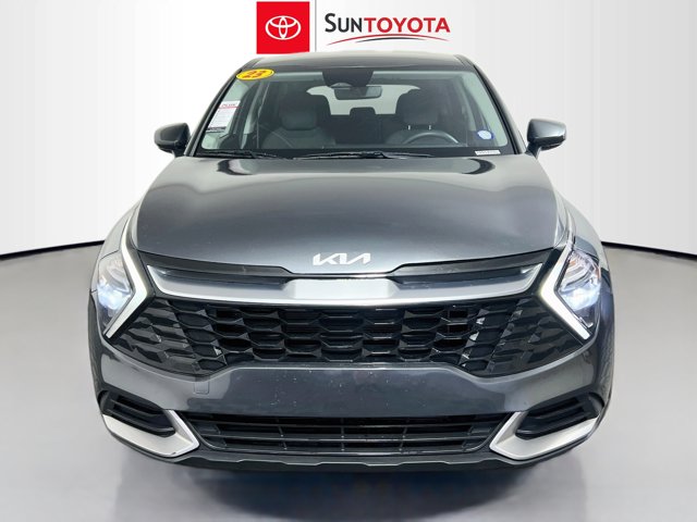 2023 Kia Sportage LX Image 2 of 30