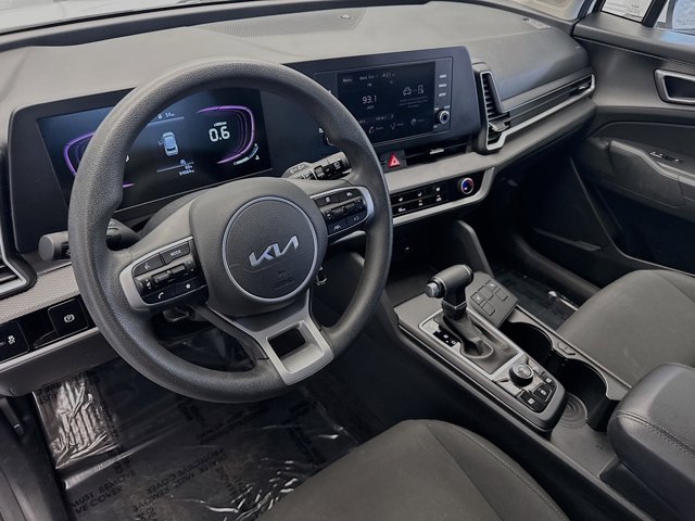 2023 Kia Sportage LX Image 12 of 17