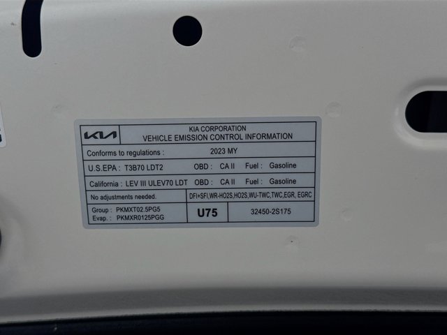 2023 Kia Sportage LX Image 16 of 17