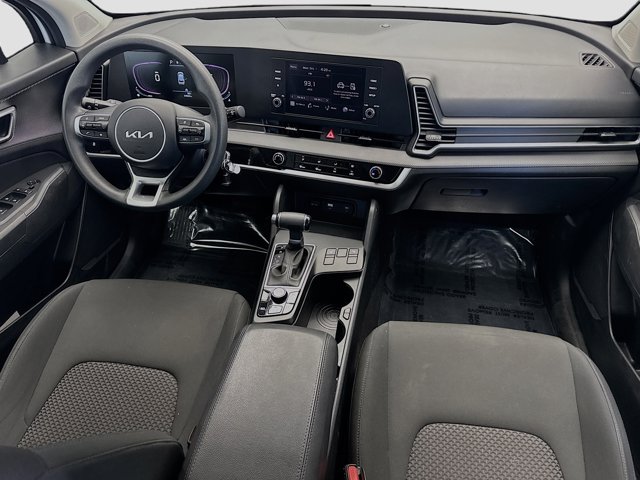 2023 Kia Sportage LX Image 11 of 17