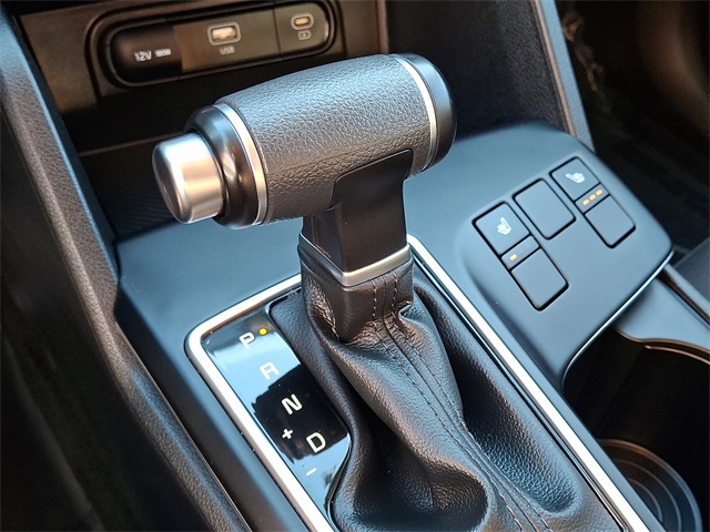 2023 Kia Sportage LX Image 17 of 30