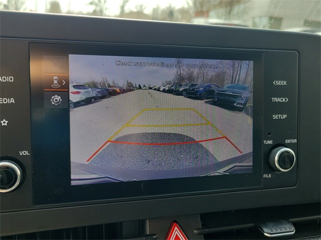 Vehicle image 12 of 27