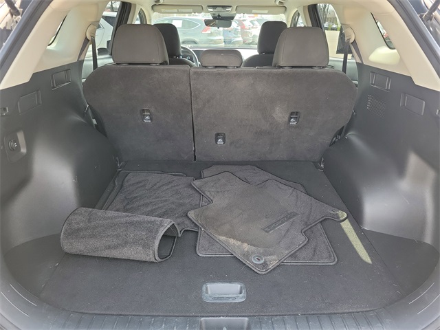 Vehicle image 24 of 27