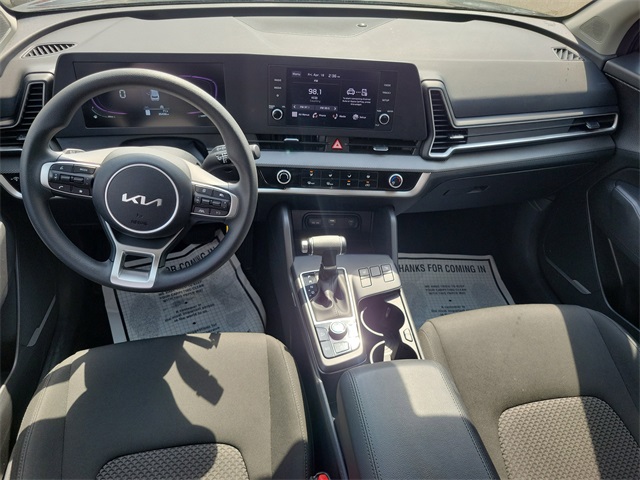 Vehicle image 18 of 27