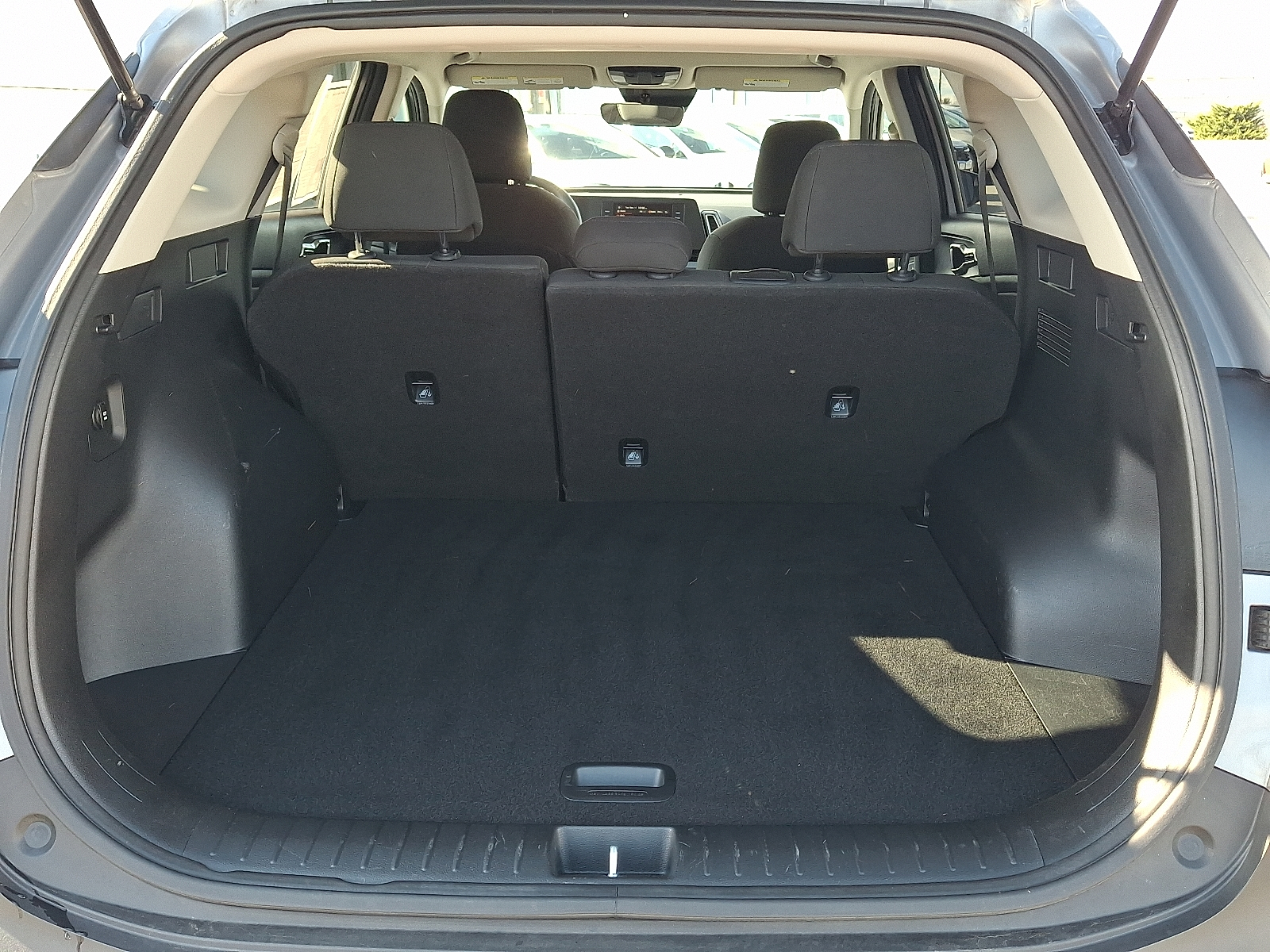 2023 Kia Sportage LX Image 10 of 30