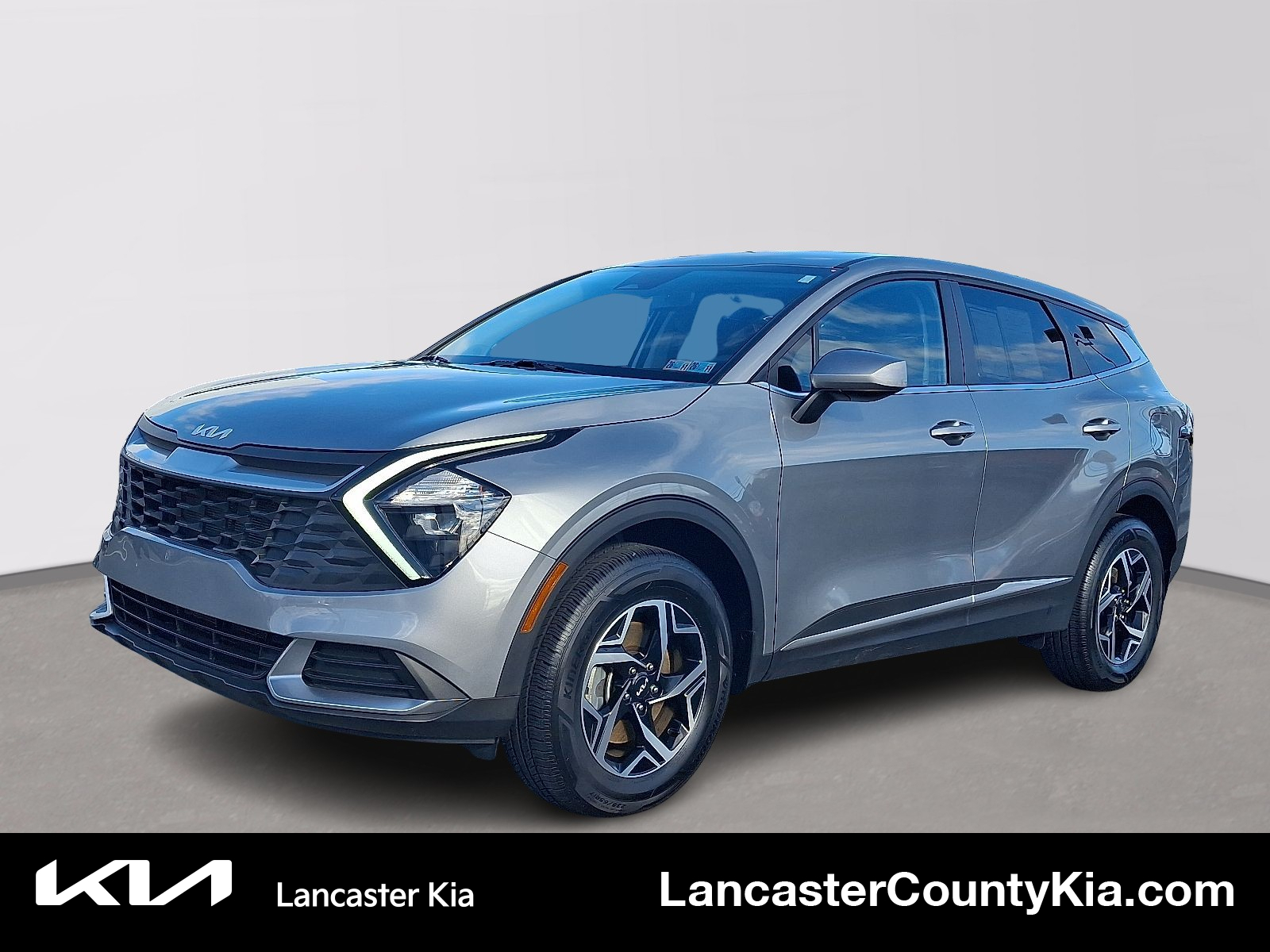 2023 Kia Sportage LX Image 1 of 30