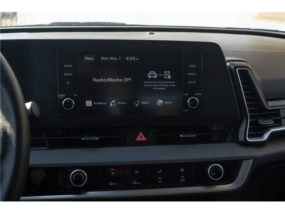 Vehicle image 12 of 41