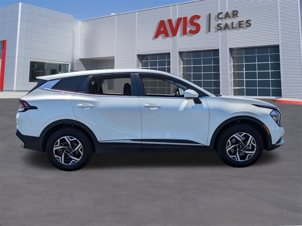Vehicle image 4 of 30