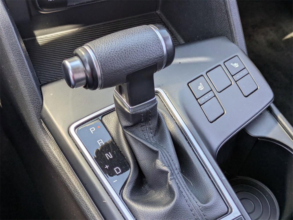 Vehicle image 22 of 30