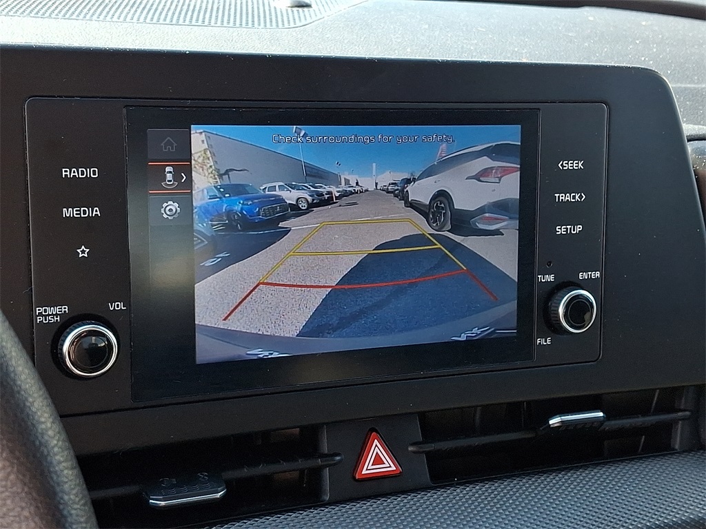 2023 Kia Sportage LX Image 15 of 30