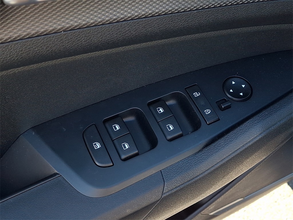 2023 Kia Sportage LX Image 30 of 30