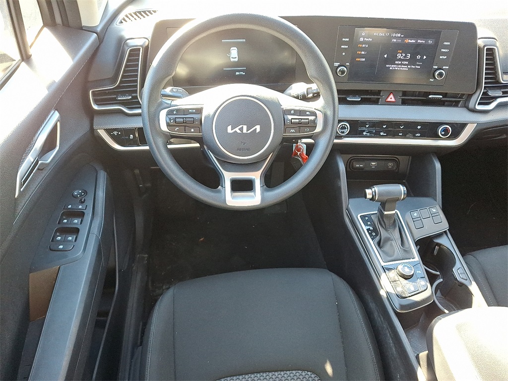 2023 Kia Sportage LX Image 12 of 30