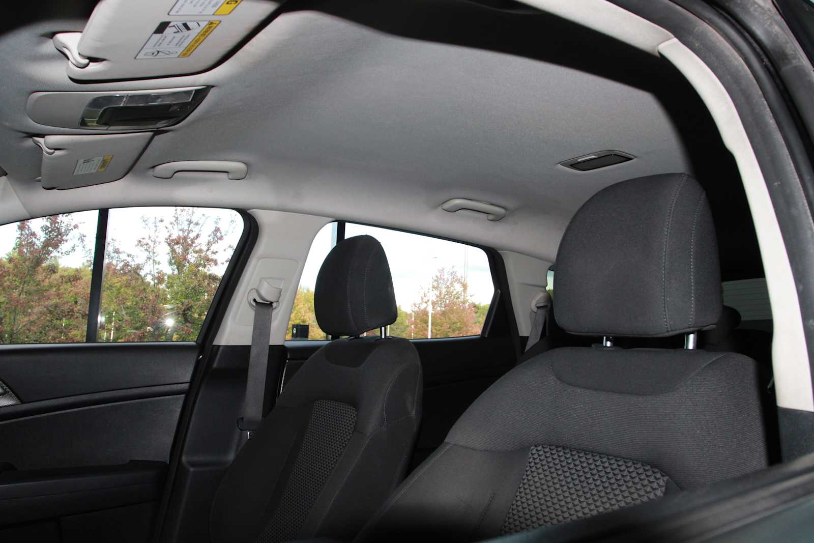 2023 Kia Sportage LX Image 18 of 33