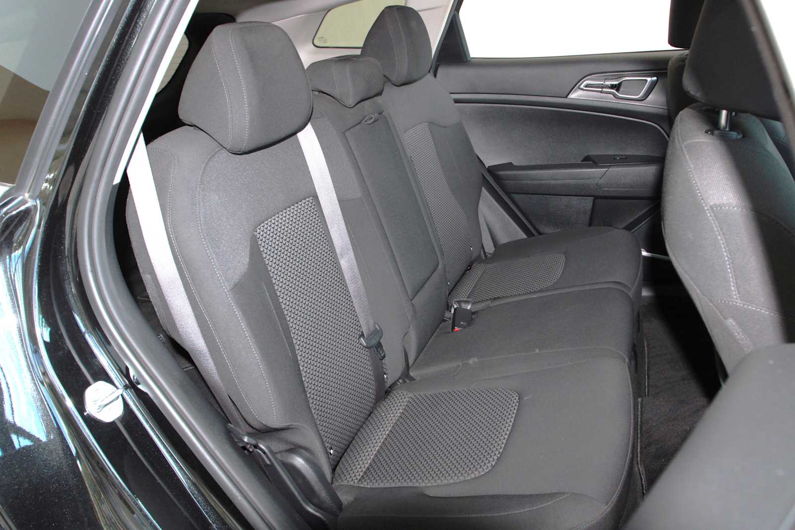 2023 Kia Sportage LX Image 13 of 33