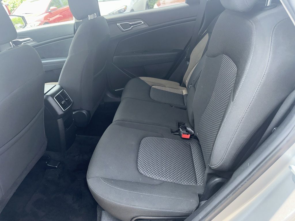2023 Kia Sportage LX Image 14 of 20