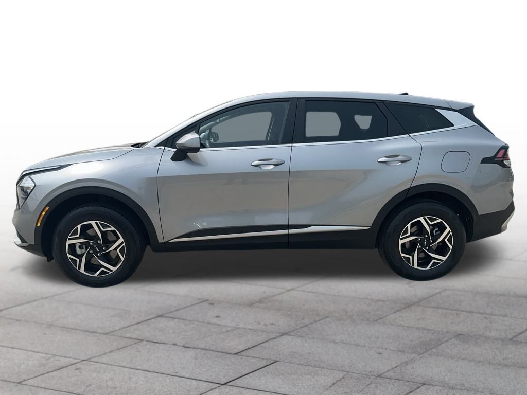 2023 Kia Sportage LX Image 8 of 20