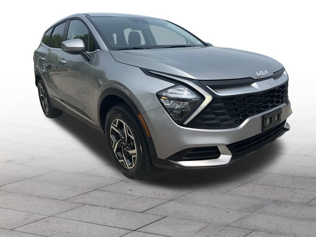 2023 Kia Sportage LX Image 3 of 20