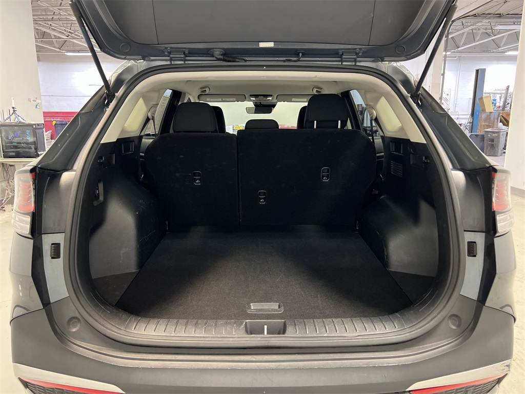 Vehicle image 12 of 30