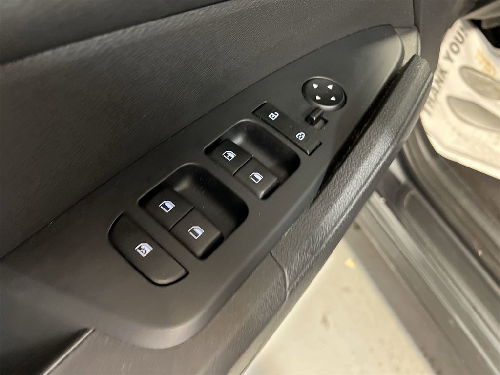 Vehicle image 29 of 30