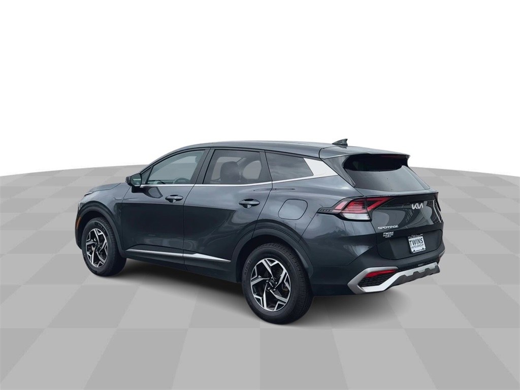 Vehicle image 8 of 30
