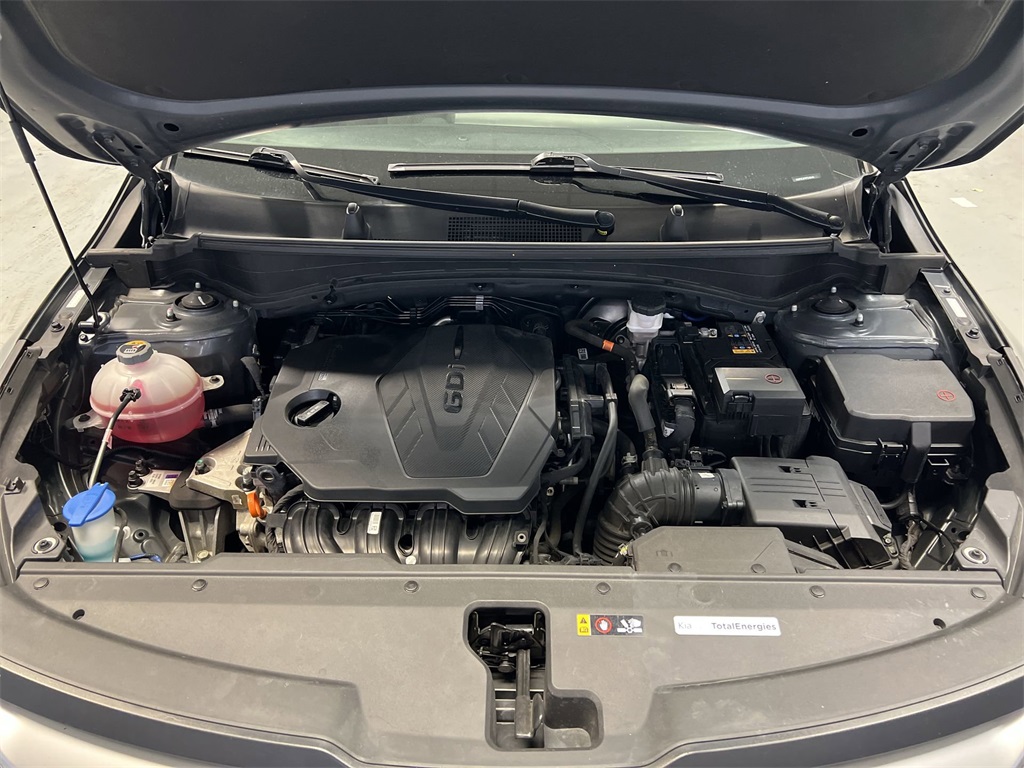 Vehicle image 10 of 30