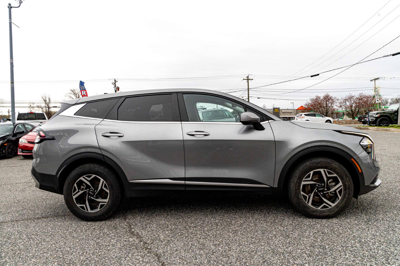 Vehicle image 5 of 24