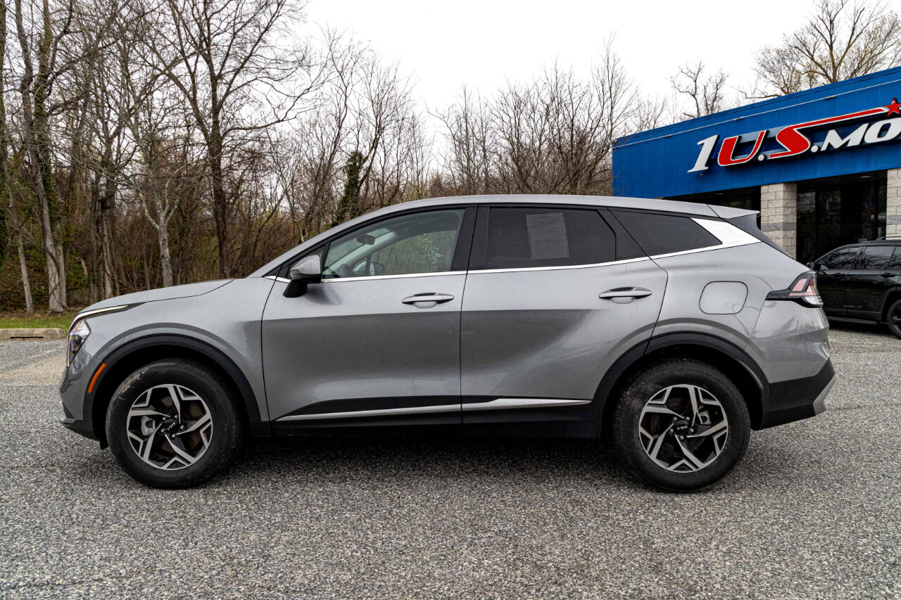 Vehicle image 9 of 24
