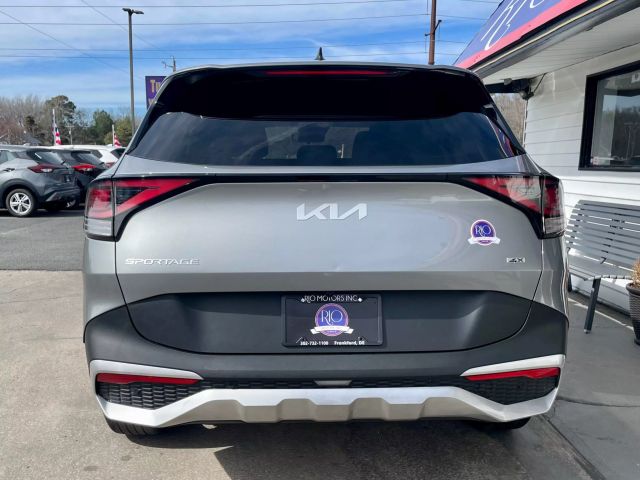 Vehicle image 4 of 25
