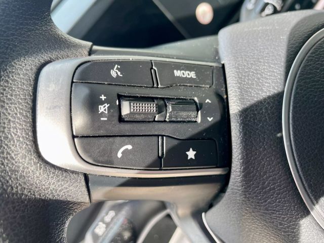 Vehicle image 12 of 25