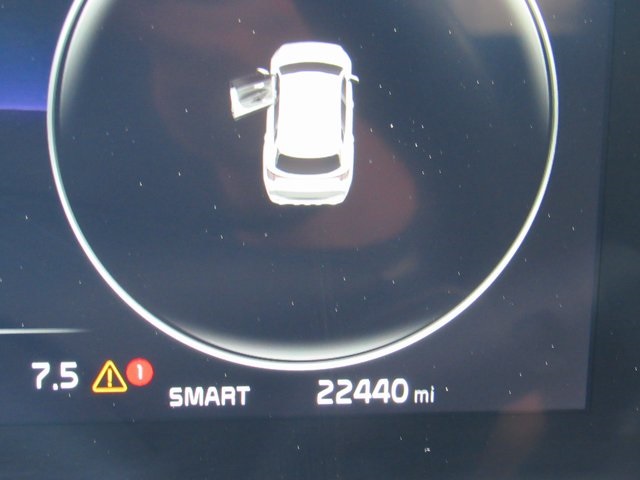 Vehicle image 20 of 46