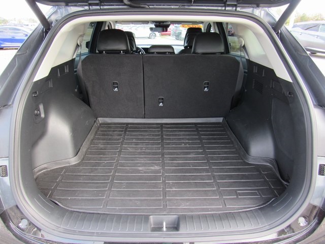 Vehicle image 21 of 46
