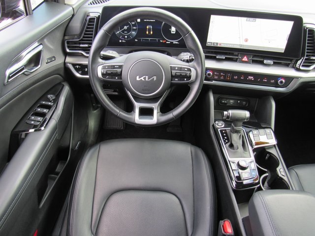 Vehicle image 25 of 46