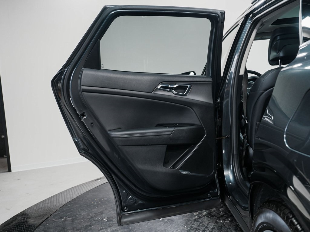 2023 Kia Sportage SX-Prestige Image 15 of 42
