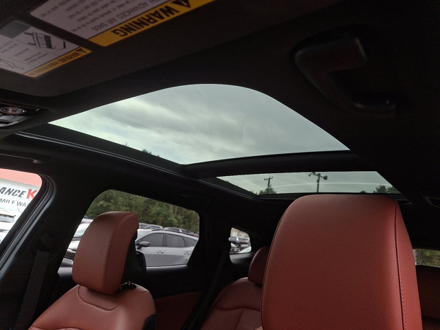 2023 Kia Sportage SX-Prestige Image 12 of 30