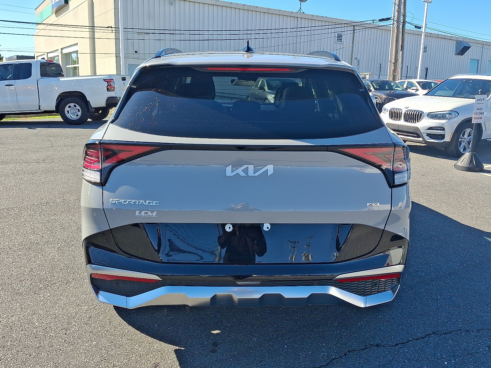 2023 Kia Sportage SX-Prestige Image 5 of 32