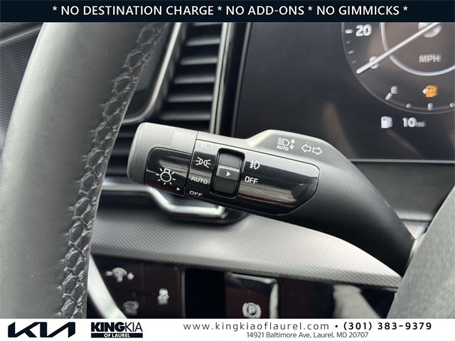 Vehicle image 19 of 31