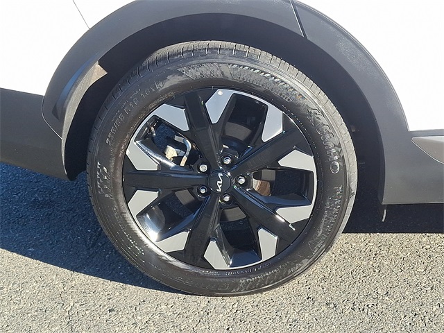 2023 Kia Sportage X-Line Image 8 of 30