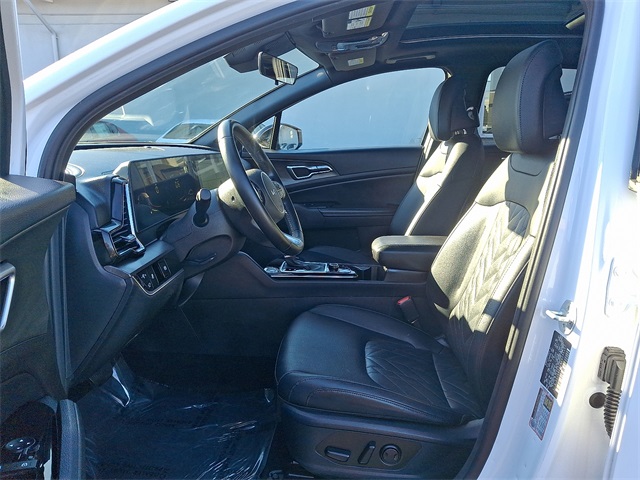 2023 Kia Sportage X-Line Image 11 of 30