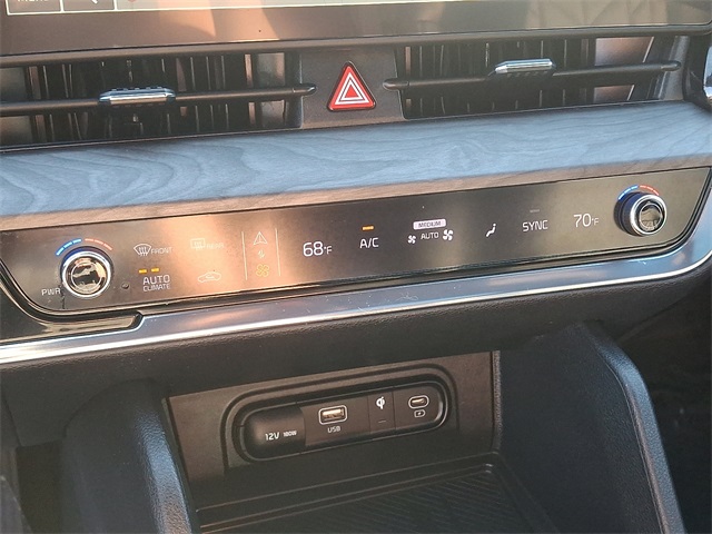 2023 Kia Sportage X-Line Image 18 of 30