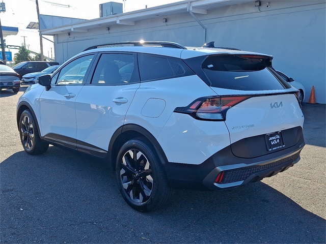 2023 Kia Sportage X-Line Image 7 of 30