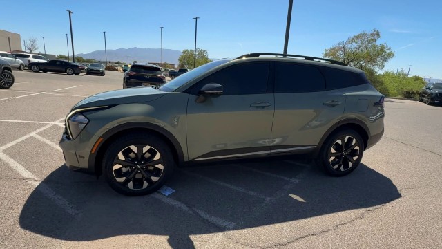 2023 Kia Sportage X-Line Image 3 of 33