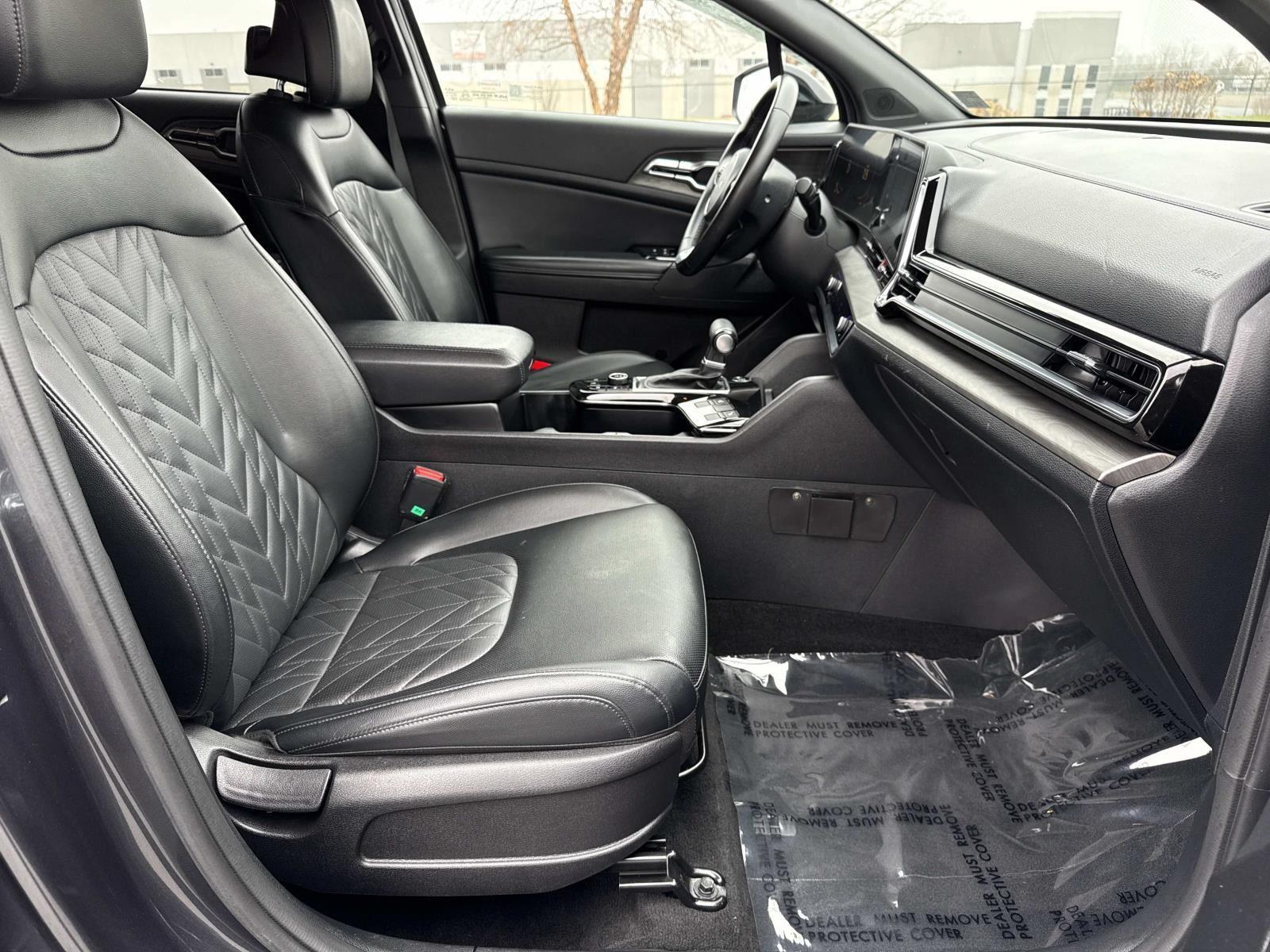 2023 Kia Sportage X-Line Image 12 of 30
