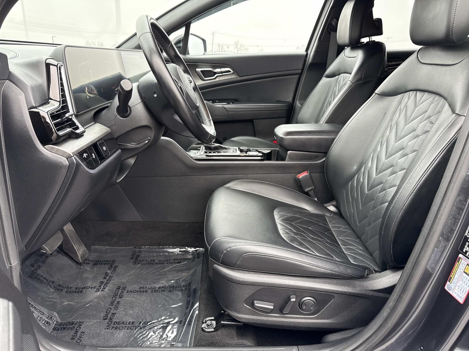 2023 Kia Sportage X-Line Image 11 of 30