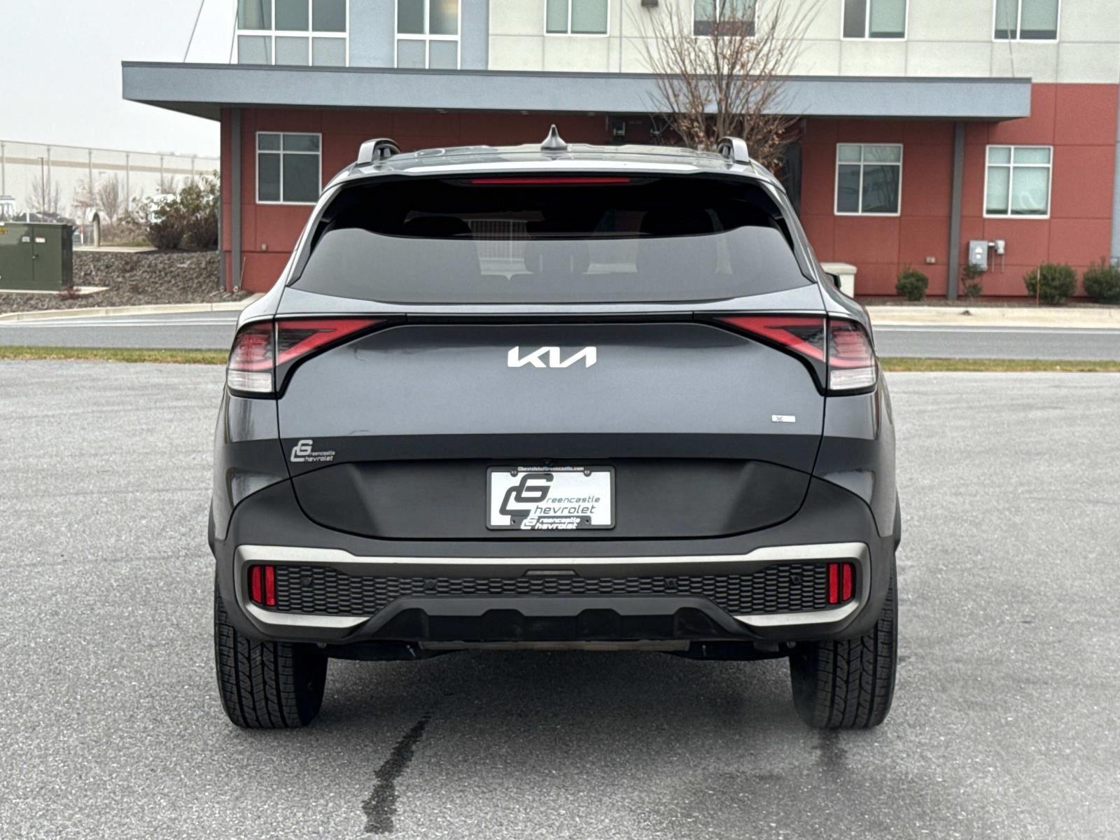 2023 Kia Sportage X-Line Image 5 of 30