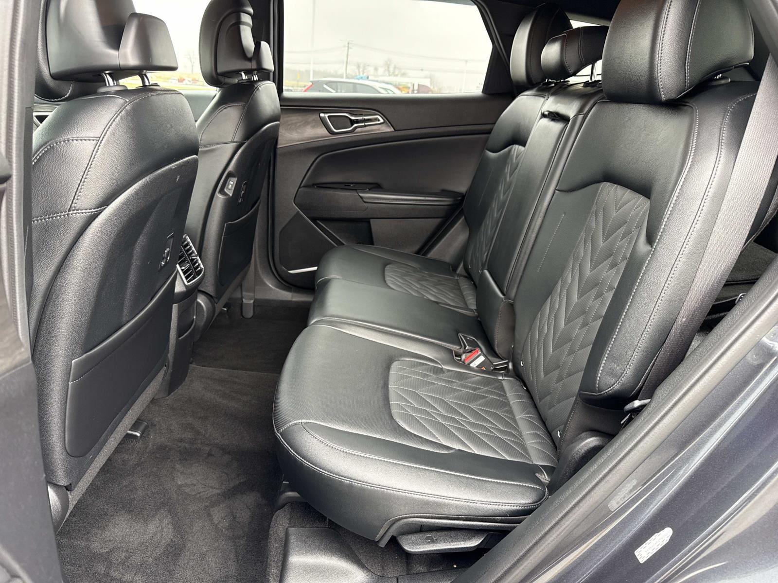 2023 Kia Sportage X-Line Image 10 of 30