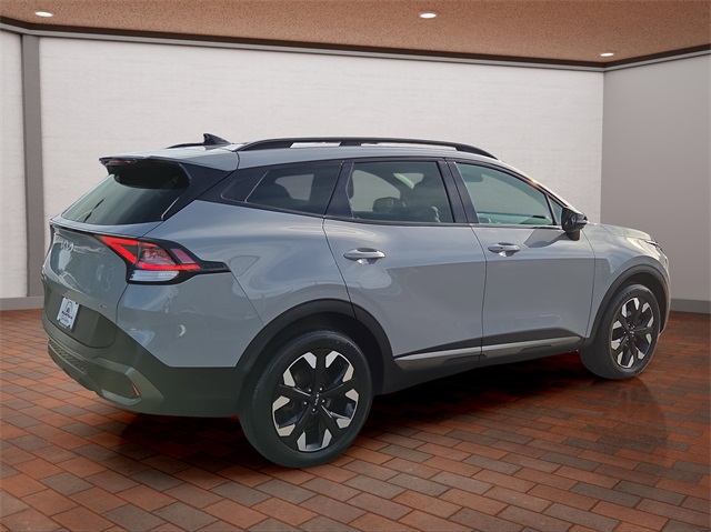 2023 Kia Sportage X-Line Image 4 of 35