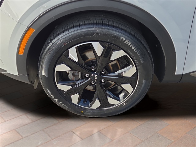 2023 Kia Sportage X-Line Image 7 of 35