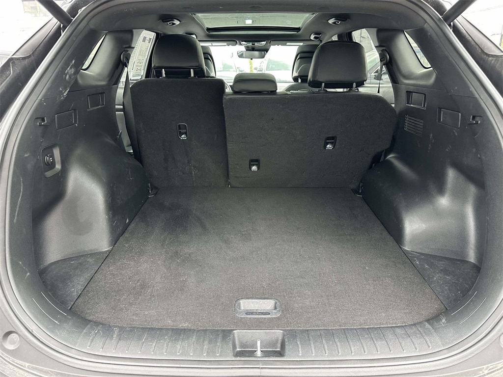 2023 Kia Sportage X-Line Image 8 of 36