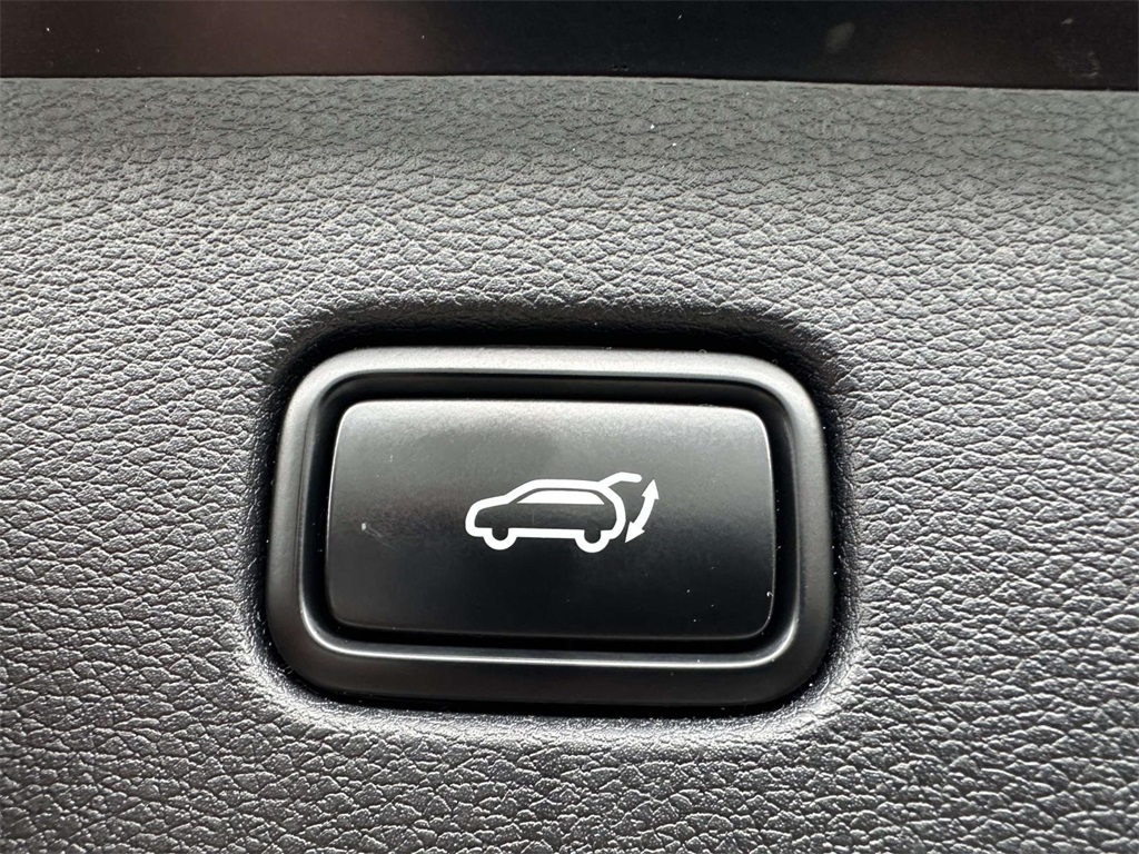 2023 Kia Sportage X-Line Image 24 of 36
