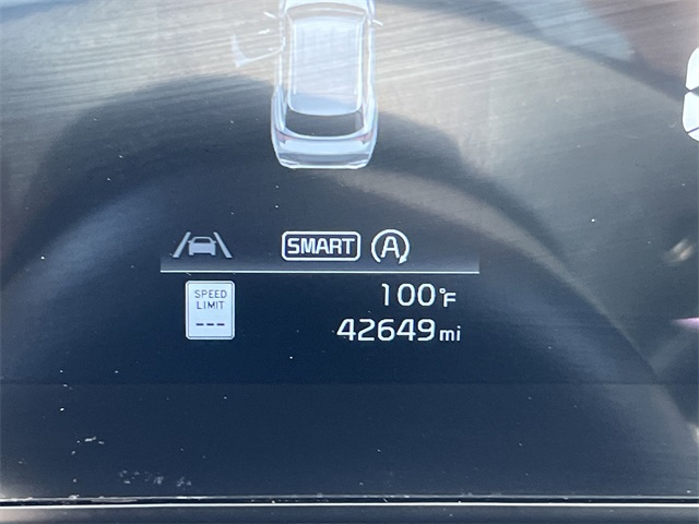 Vehicle image 22 of 36